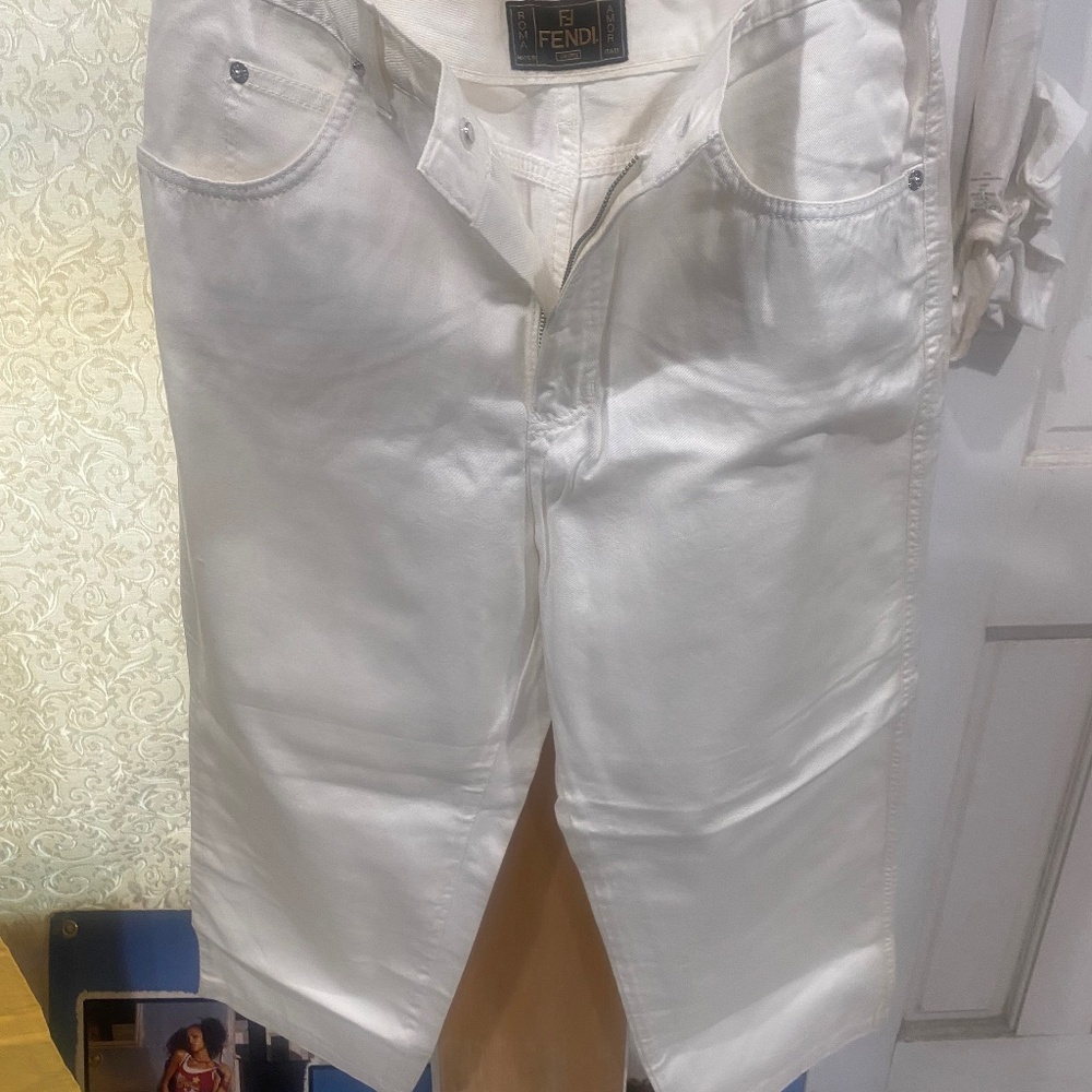 FENDI White Capri Pant Sz 31